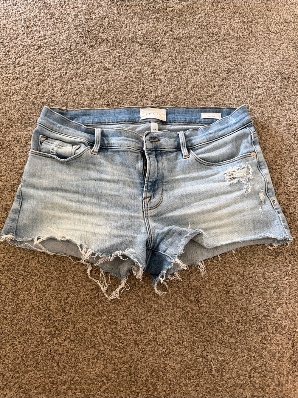 Frame Le Cutoff Denim Shorts